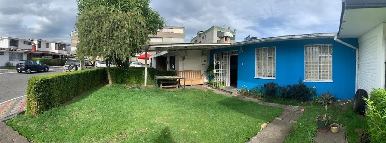 Casa 3 Habitaciones, 3 Camas, Jardin Quito Villa