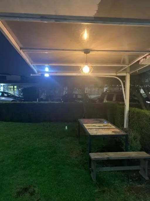 Casa 3 Habitaciones, 3 Camas, Jardin Quito Villa