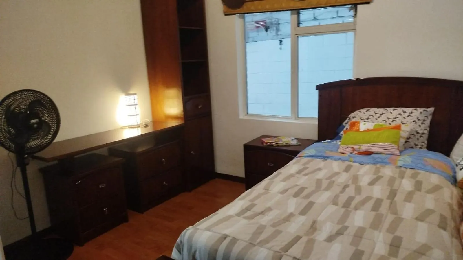 Casa 3 Habitaciones, 3 Camas, Jardin Quito Ecuador